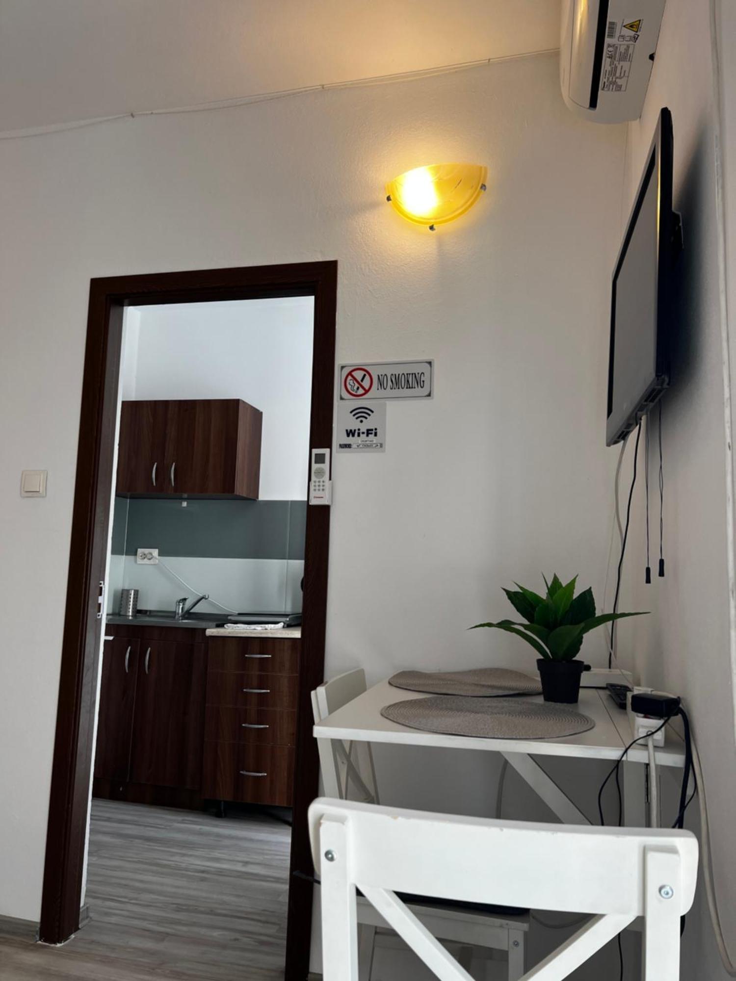 Apartamento Casa Habana 2 Oradea Exterior foto
